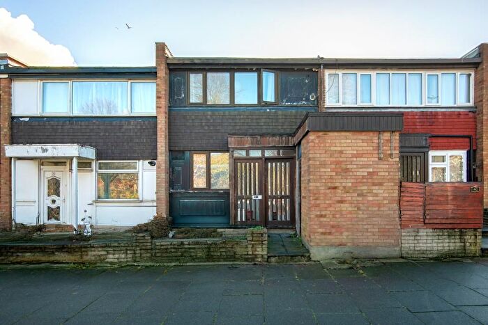 3 Bedroom Terraced House For Sale In White Hart Lane, London, N22