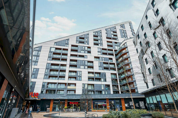 2 Bedroom Apartment For Sale In St. Marks Square, Bromley, BR2