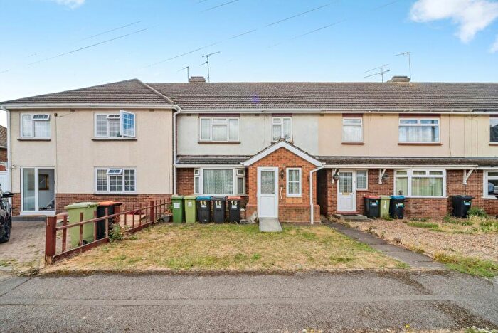 3 Bedroom Terraced House For Sale In The Limes, Bletchley, Milton Keynes, Buckinghamshire, MK2