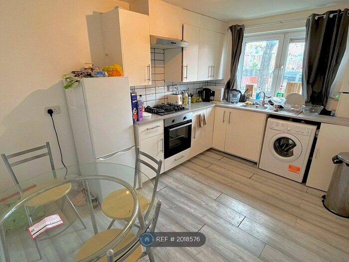 4 Bedroom Terraced House To Rent In Ivy Road, London, E16