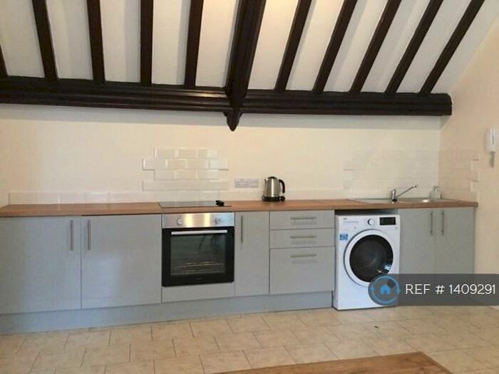 Studio To Rent In The Old Vicarage Horsefair, Banbury, OX16