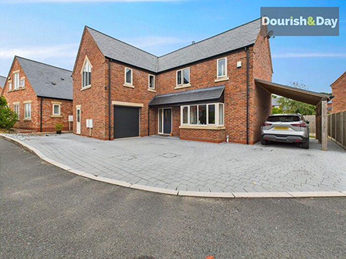 4 Bedroom Detached House For Sale In Oak Tree Way, Whitchurch, SY13