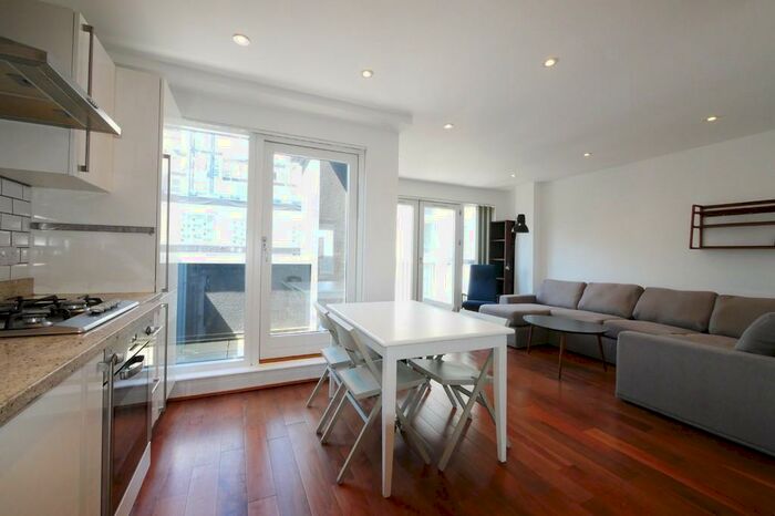 3 Bedroom Apartment To Rent In Hackney Road, Shoreditch, London, E2