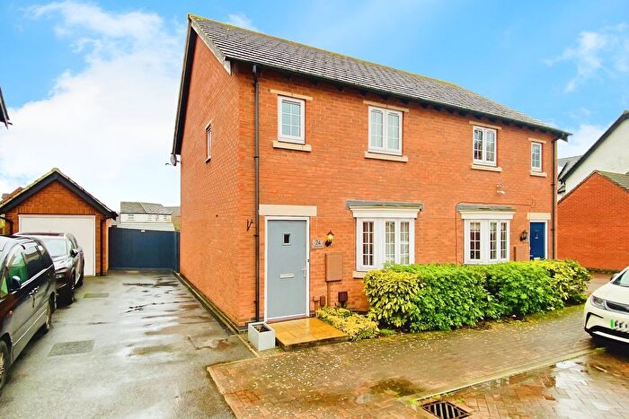 3 Bedroom Semi-Detached House For Sale In Hallaton Drive, Syston, LE7