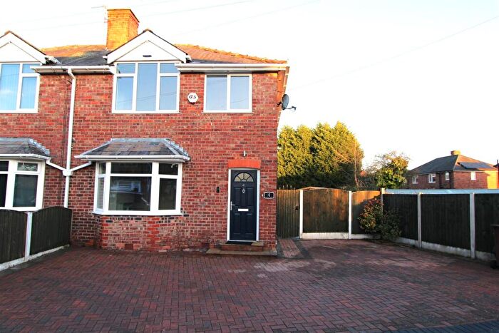 3 Bedroom Semi-Detached House For Sale In Dorset Road, Cadishead, Manchester, M44