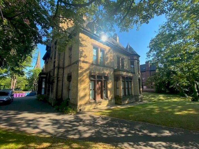 2 Bedroom Flat To Rent In Linnet Lane, Sefton Park, Liverpool, L17