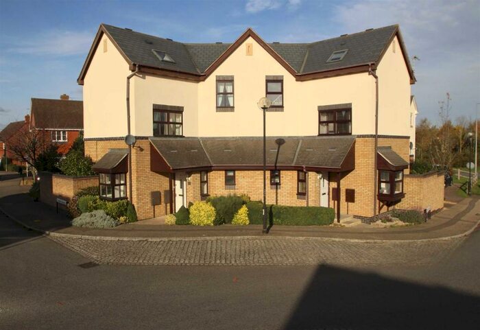 4 Bedroom Town House To Rent In Kingsmead, MK4