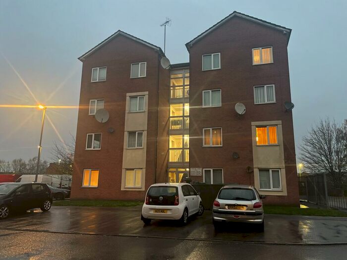 2 Bedroom Flat To Rent In Sugar Mill Square, Manchester, M5