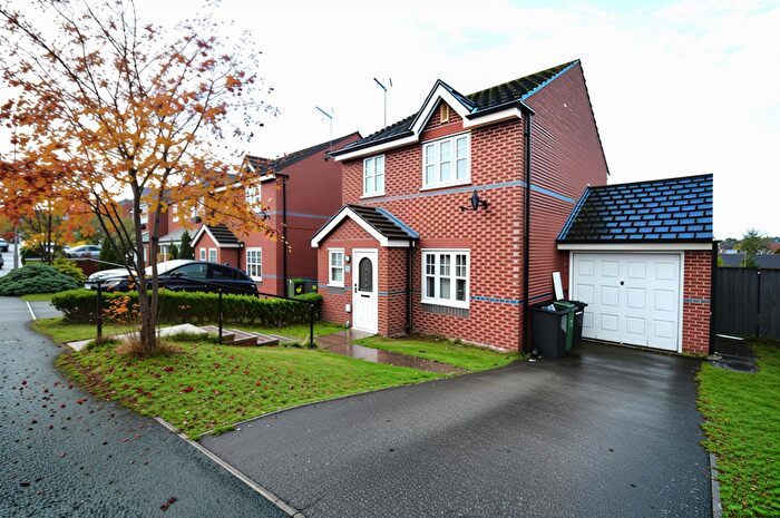 3 Bedroom Detached House To Rent In Hartnup Way, Prenton, CH43