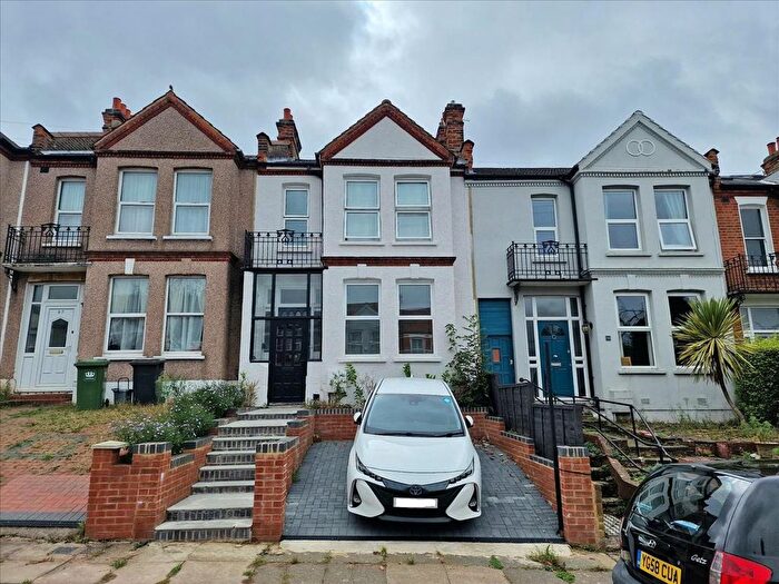 3 Bedroom Terraced House For Sale In Ardoch Road, London, SE6