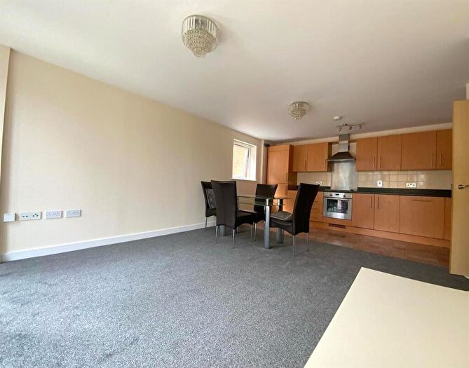 2 Bedroom Apartment To Rent In Overstone Court, Cardiff Bay ( Beds ), CF10