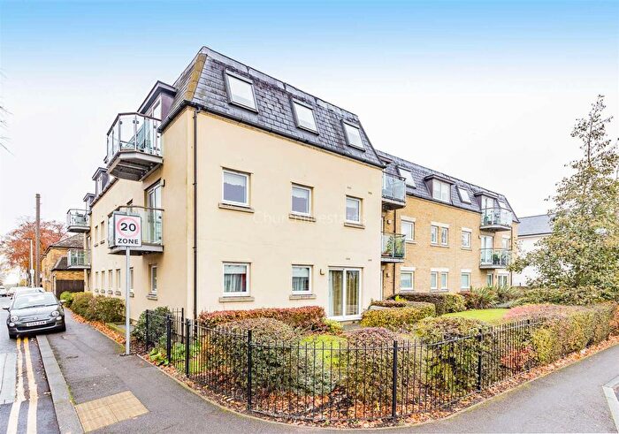 2 Bedroom Flat To Rent In Raine Gardens, Woodford Green, IG8