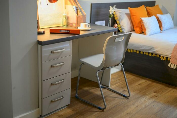2 Bedroom Apartment To Rent In Bedroom Apartment In Queen Street, Sheffield, S1