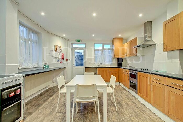 4 Bedroom End Of Terrace House For Sale In Woodheyes Road, London, NW10