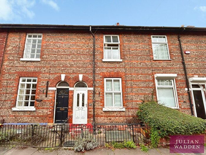 2 Bedroom Terraced House To Rent In Old Oak Street, Didsbury, Manchester, M20