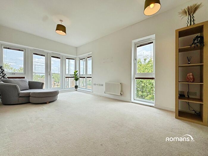2 Bedroom Flat For Sale In Tenzing Gardens, Basingstoke, Hampshire, RG24