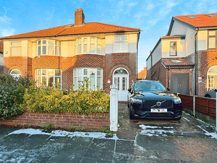 3 Bedroom Semi-Detached House To Rent In Parkville Road, Didsbury, Manchester, M20