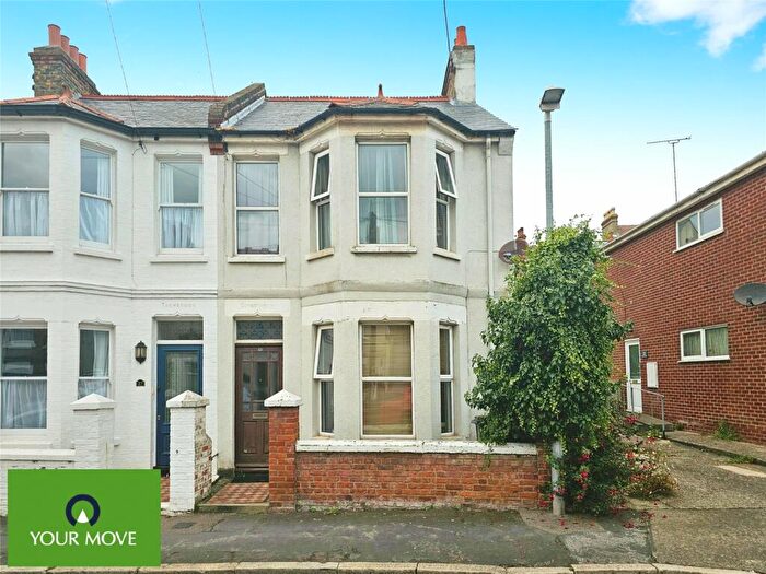 3 Bedroom End Of Terrace House For Sale In Belvedere Road, Broadstairs, Kent, CT10