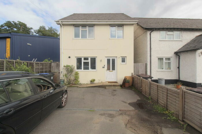 3 Bedroom Detached House To Rent In Oyster Lane, Byfleet, KT14