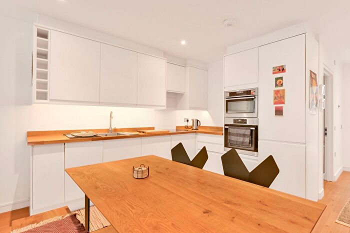 1 Bedroom Flat To Rent In Knightsbridge House, Acton Lane, London, Chiswick, London, W4