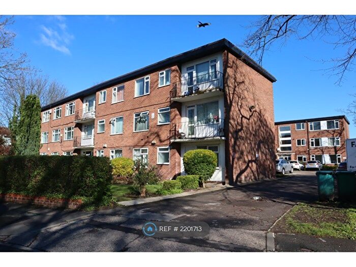 1 Bedroom Flat To Rent In Fairfield Court, Manchester, M14