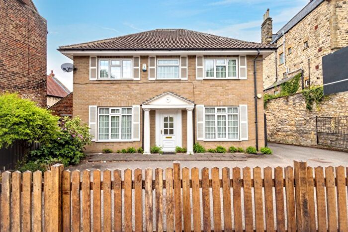 3 Bedroom Detached House For Sale In Old Maltongate, Malton, YO17