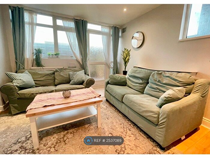 4 Bedroom Terraced House To Rent In Ramilles Close, Brixton Clapham Borders, SW2