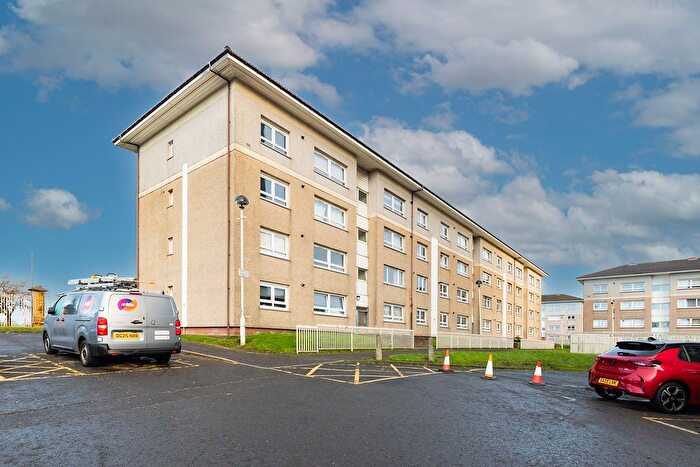 3 Bedroom Flat For Sale In Milton Street, Airdrie, ML6
