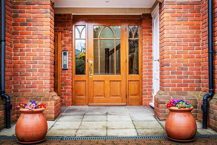 3 Bedroom Penthouse For Sale In Manorcroft House, Ashley Road, Walton-on-Thames, Surrey, KT12