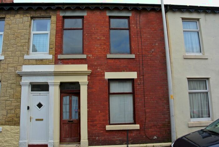 2 Bedroom Terraced House To Rent In Bedford Road, Blackpool, FY1