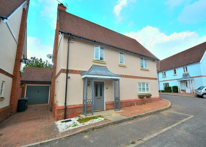 4 Bedroom Detached House To Rent In Mildmay Close, Flitch Green, Dunmow, CM6