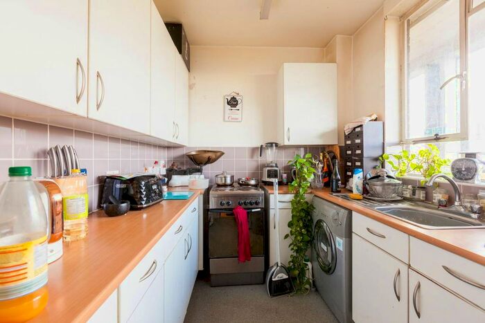 1 Bedroom Flat To Rent In Cruikshank Street, Clerkenwell, London, WC1X