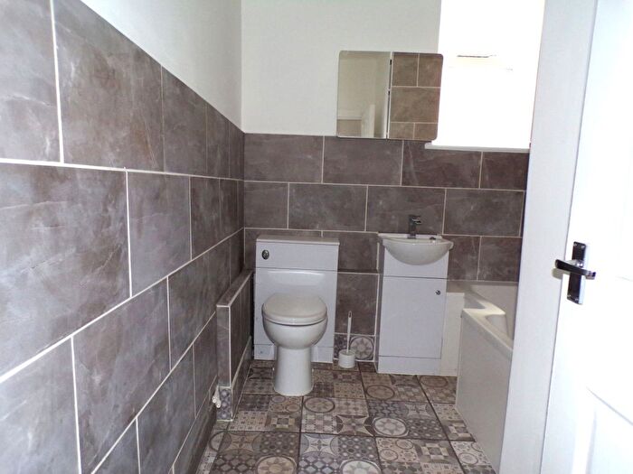 3 Bedroom Flat To Rent In Festing Road, Southsea, PO4