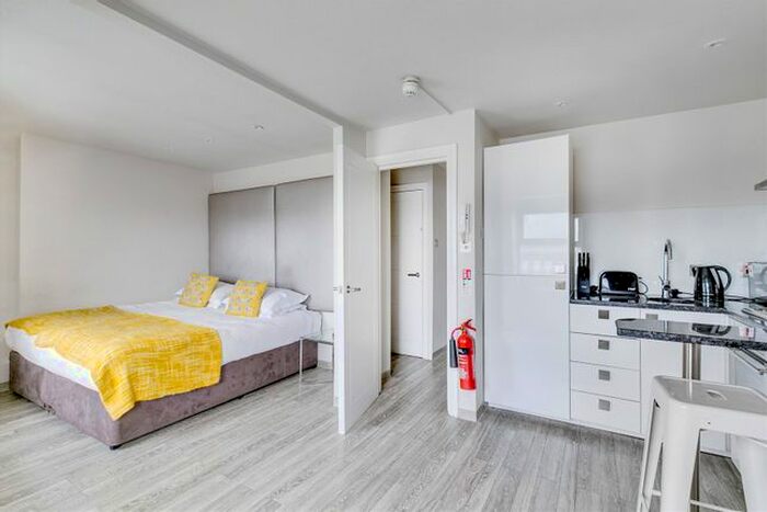 Studio To Rent In Warwick Road, Earls Court, SW5