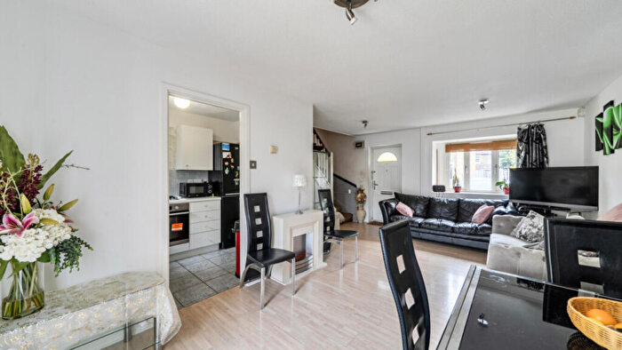 2 Bedroom Terraced House For Sale In Brock Road, Plaistow, E13