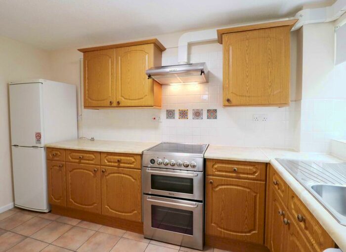 1 Bedroom Flat To Rent In Beauchamp Place, Cowley, OX4