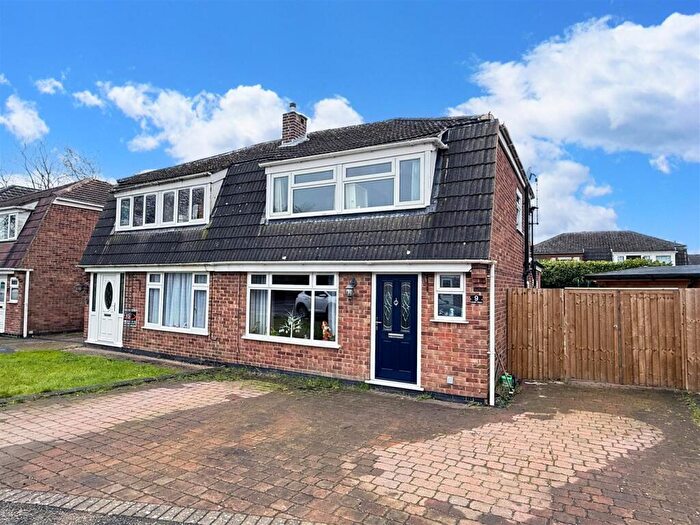 3 Bedroom Semi Detached House For Sale In Lovatt Close, Stretton, Burton-On-Trent, DE13
