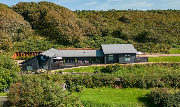 5 Bedroom Property For Sale In Southdown Lane, Chale, Ventnor, PO38