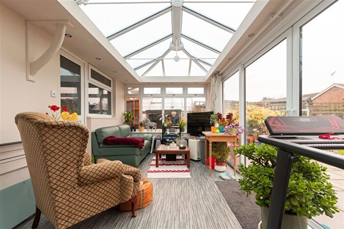 2 Bedroom Semi-Detached Bungalow For Sale In Multon Road, West Kingsdown, Sevenoaks, Kent, TN15