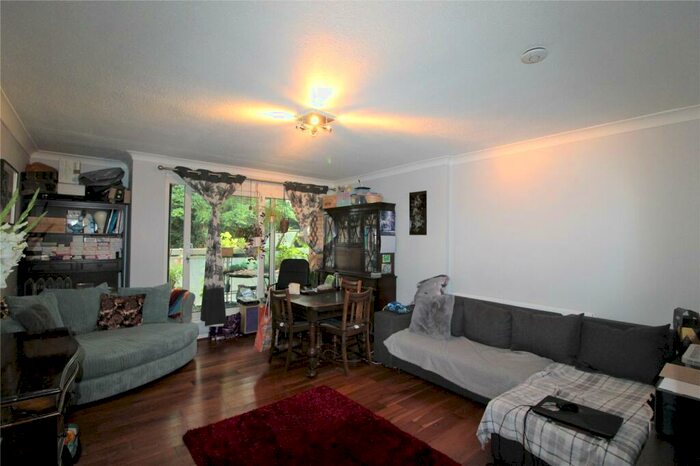 2 Bedroom Property To Rent In The Highlands, Abbotts Road, Barnet, EN5
