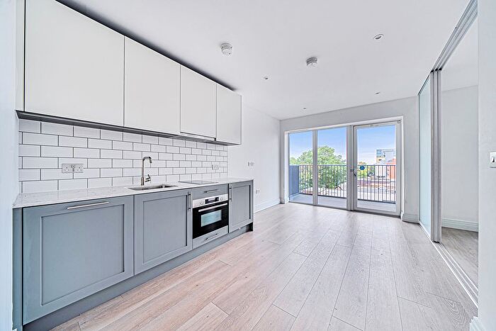 1 Bedroom Flat For Sale In Filmworks Walk, London, W5
