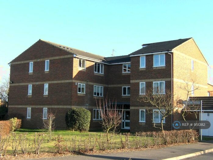 1 Bedroom Flat To Rent In Lowestoft Drive, Slough, SL1