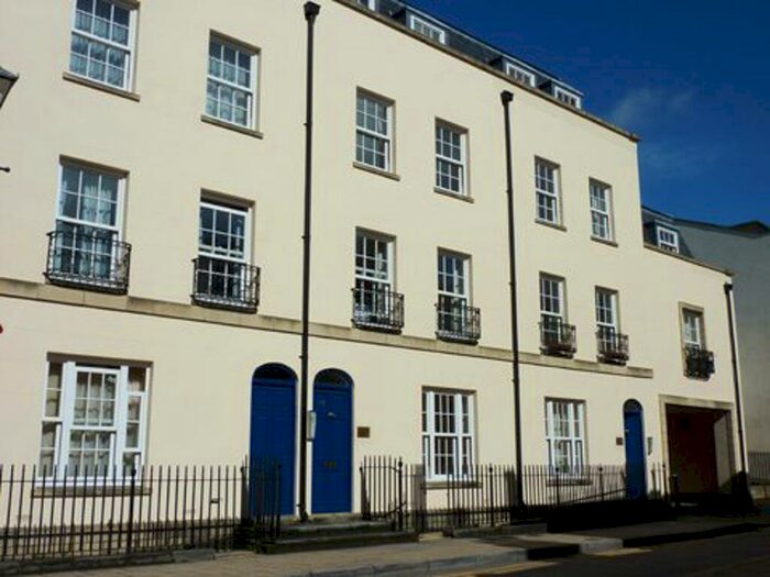 1 Bedroom Flat To Rent In St Georges Place, GL50