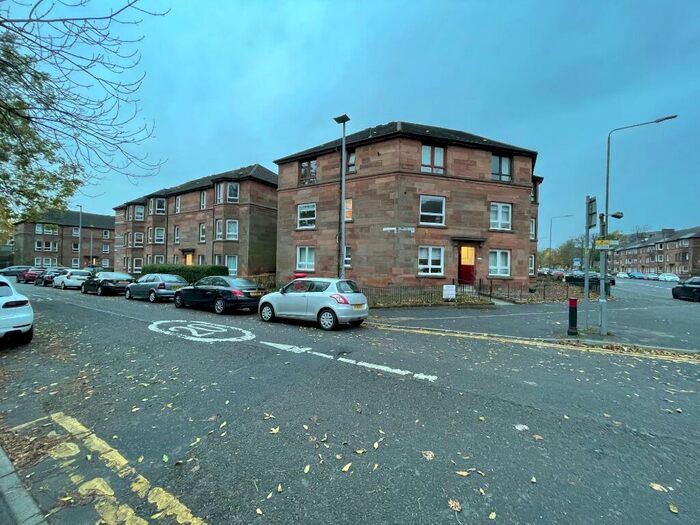 2 Bedroom Flat To Rent In Dumbarton Road, Scotstoun, Glasgow, G14