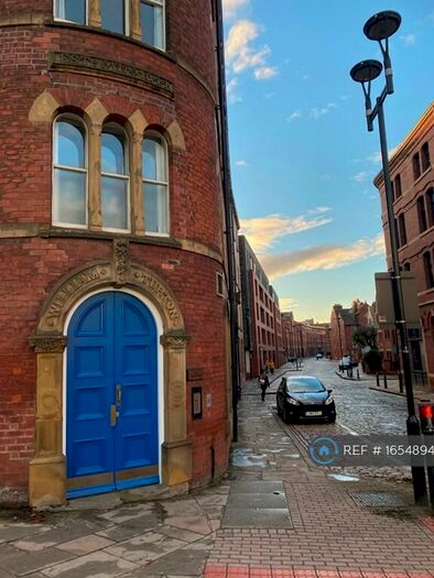 2 Bedroom Flat To Rent In The Chandlers, Leeds, LS2