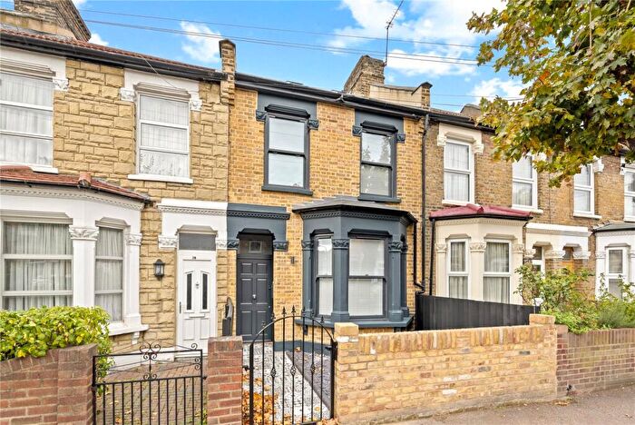4 Bedroom Terraced House For Sale In Dunedin Road, Leyton, London, E10