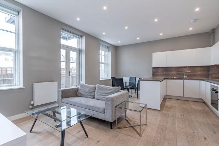 1 Bedroom Flat To Rent In McMillan House - Cheam Common Road, KT4