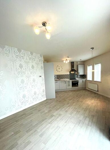2 Bedroom Flat To Rent In Bramble Court, Southport, PR8
