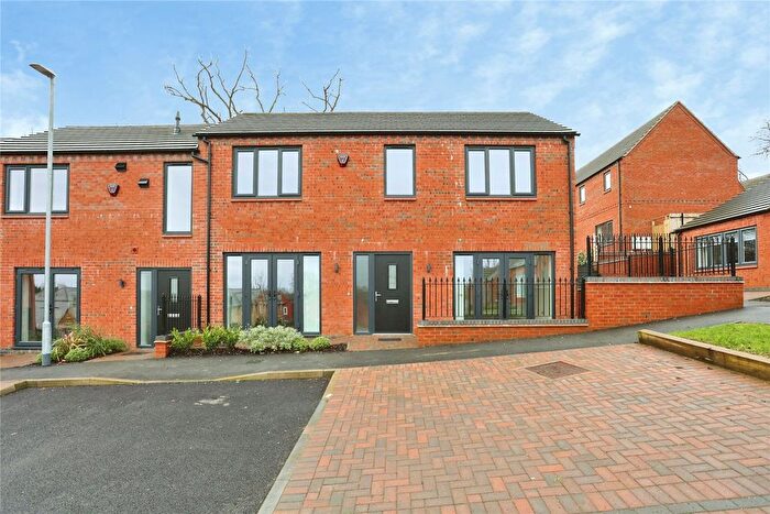 3 Bedroom Mews For Sale In Mable Close, Melton Mowbray, Leicestershire, LE13
