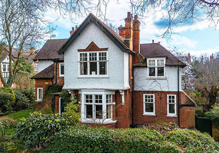 4 Bedroom Detached House For Sale In Tavistock Drive, Mapperley Park, Nottingham, NG3
